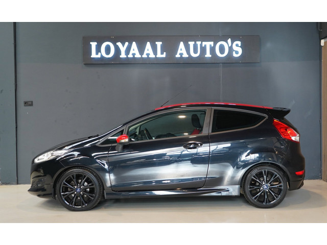 Foto 7 van Ford Fiesta 1.0 EcoBoost Red/Black Edition | CRUISE | PDC | NAP | AIRCO | APK