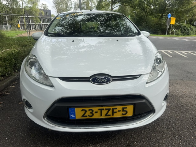 Foto 9 van Ford Fiesta 1.25 Titanium Leer Climate 1e eigen. (bj 2012)