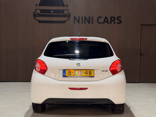 Foto 6 van Peugeot 208 1.2 VTi Style Riem vervangen.