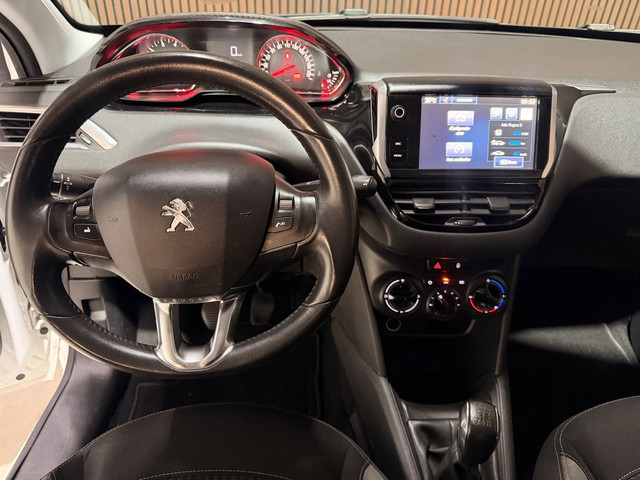Foto 5 van Peugeot 208 1.2 VTi Style Riem vervangen.