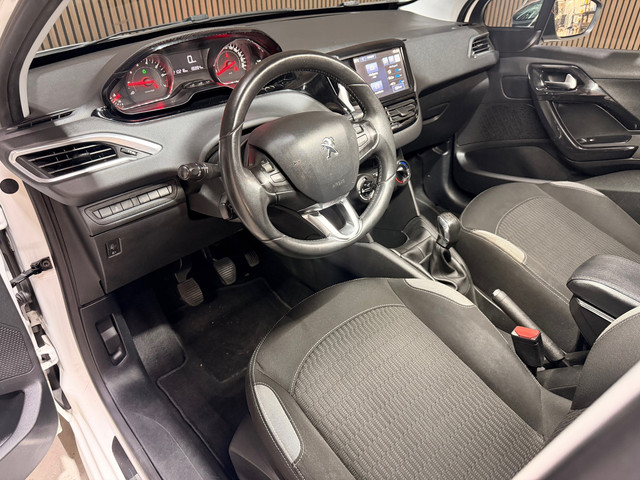 Foto 4 van Peugeot 208 1.2 VTi Style Riem vervangen.