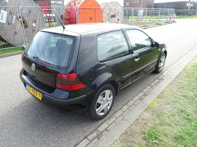 Foto 5 van Volkswagen Golf 1.4-16V