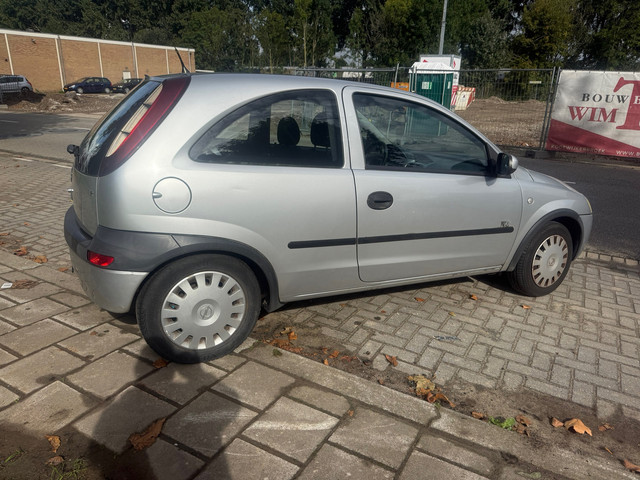 Foto 9 van Opel Corsa 1.2-16V Njoy