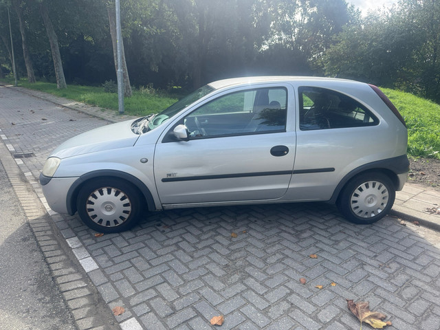 Foto 8 van Opel Corsa 1.2-16V Njoy