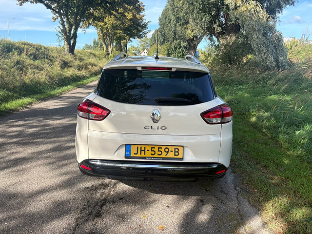 Foto 6 van Renault Clio Estate 1.2 Dynamique Airco Pdc Achter Cruise Navi Automaat Mist Lampen Voor