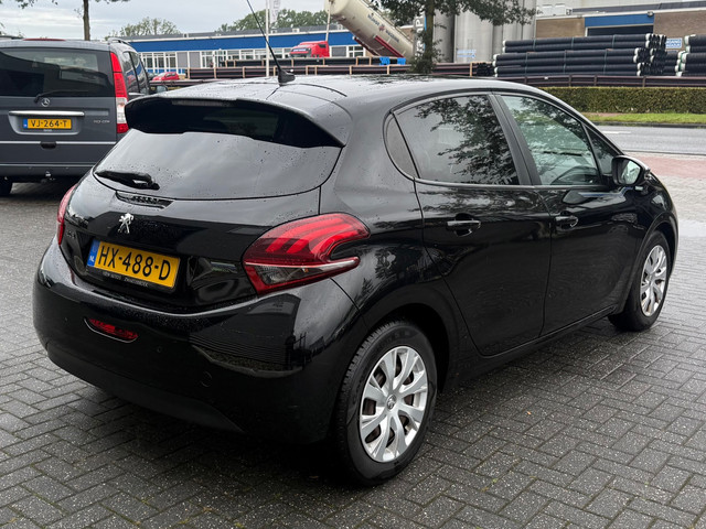 Foto 7 van Peugeot 208 1.2 PureTech Urban Soul | nieuwe Distributie.