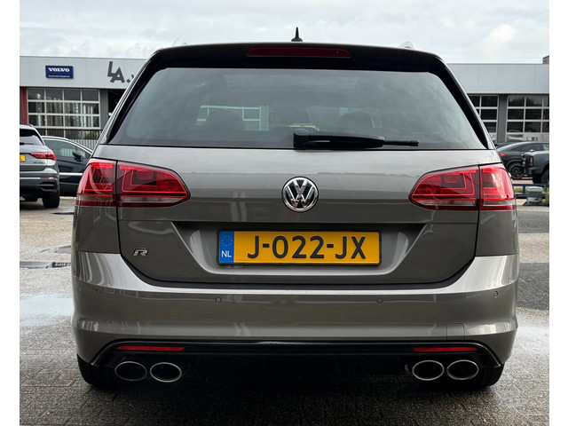 Foto 6 van Volkswagen Golf Variant R 2.0 / PANO / LEER / ACC / DYN AUDIO