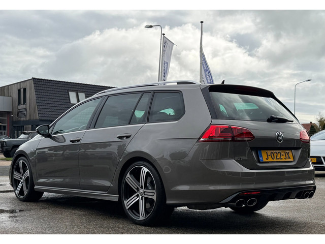 Foto 5 van Volkswagen Golf Variant R 2.0 / PANO / LEER / ACC / DYN AUDIO