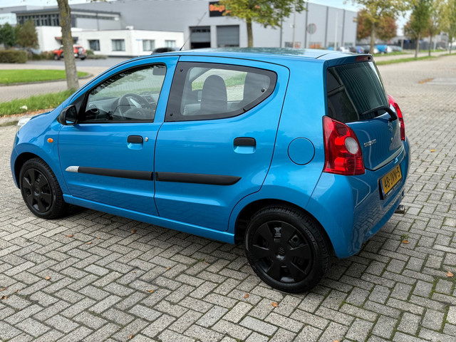 Foto 10 van Suzuki Alto 1.0 Comfort Airco Dealer onderhouden