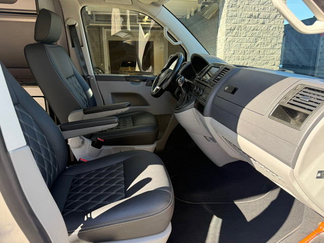 Foto 5 van Volkswagen Transporter 2.0 TDI L2H3 | Luxe Camper | Motor volledig gereviseerd | PANO | Full LED | A