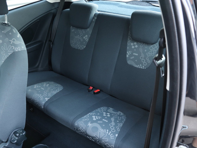 Foto 5 van Ford Ka 1.2 Style *Dealeronderh.*Airco*Bluetooth*