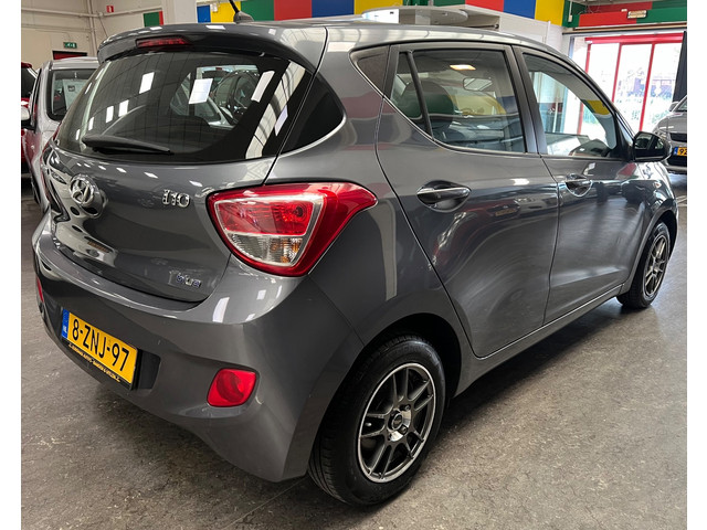 Foto 4 van Hyundai I10 1.0i Go! Airco - Nav - NAP - Cruise Cntrl - Bleutooth - Start/Stop - Goed onderhouden au