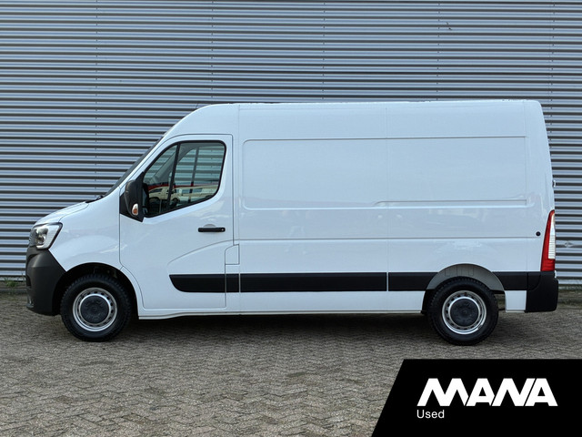 Foto 10 van Renault Master T35 2.3 dCi 135 L2H2 Airco Bluetooth Sensoren Radio