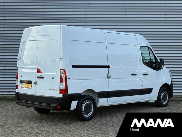 Foto 9 van Renault Master T35 2.3 dCi 135 L2H2 Airco Bluetooth Sensoren Radio
