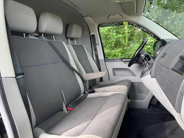 Foto 3 van Volkswagen Transporter 2.0 TDI L2H1 2015 MARGE 140PK AUTOMAAT AIRCO CRUISE