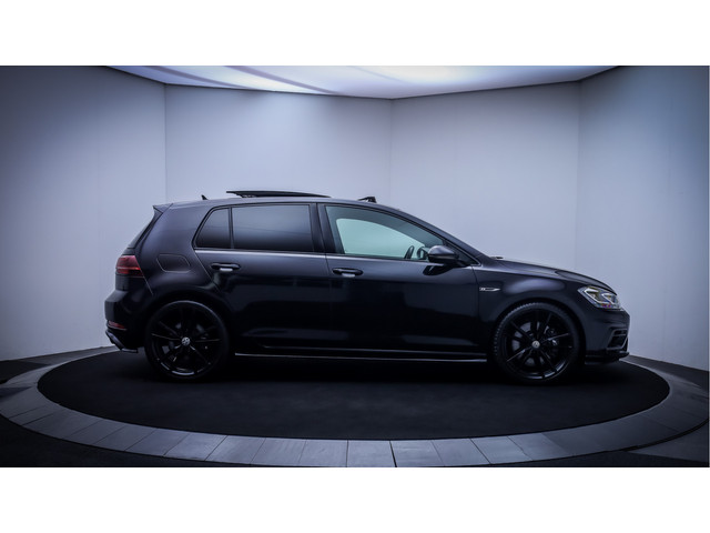 Foto 5 van Volkswagen Golf 2.0TSI 4Motion R PANO | FULL LEDER | CAMERA | KEYLESS | STOEL.VW | KEYLESS | LANE.AS