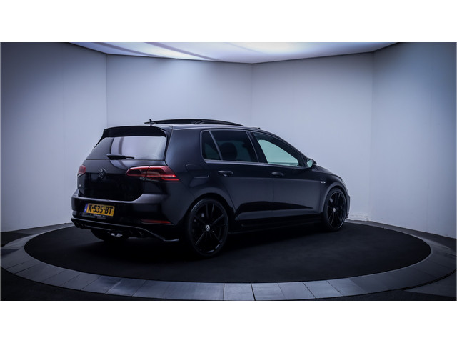Foto 6 van Volkswagen Golf 2.0TSI 4Motion R PANO | FULL LEDER | CAMERA | KEYLESS | STOEL.VW | KEYLESS | LANE.AS