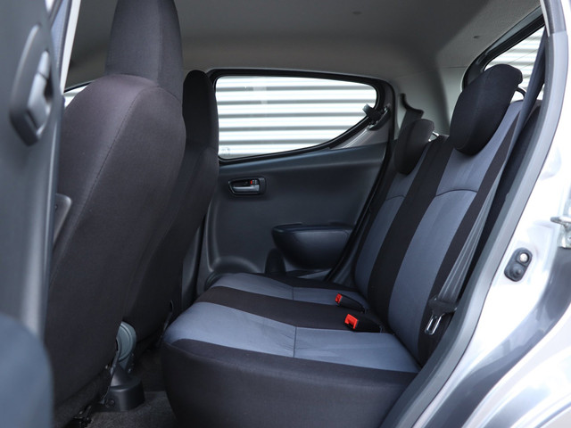 Foto 5 van Suzuki Alto 1.0 Celebration EASSS *Airco*