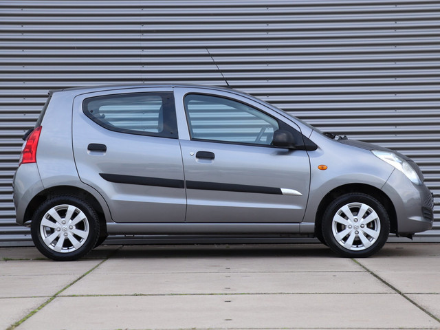 Foto 4 van Suzuki Alto 1.0 Celebration EASSS *Airco*