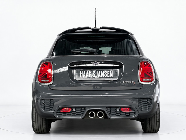 Foto 7 van Mini 5-Deurs 2.0 Cooper S JCW 192PK Automaat Pano Leder
