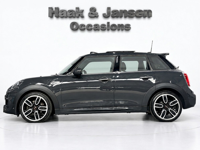 Foto 8 van Mini 5-Deurs 2.0 Cooper S JCW 192PK Automaat Pano Leder