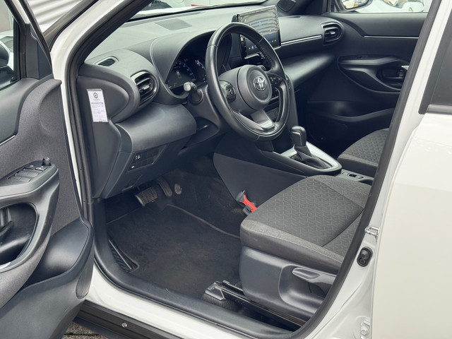 Foto 8 van Toyota Yaris Cross 1.5 Hybrid Dynamic Navi / Carplay / A.Cam / Org-Ned