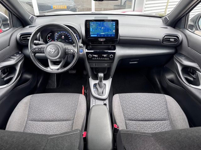 Foto 10 van Toyota Yaris Cross 1.5 Hybrid Dynamic Navi / Carplay / A.Cam / Org-Ned