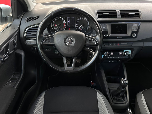 Foto 4 van Skoda Fabia 1.2 TSI Ambition|Climate Control|PDC achter|Trekhaak|Cruise Control|Airco