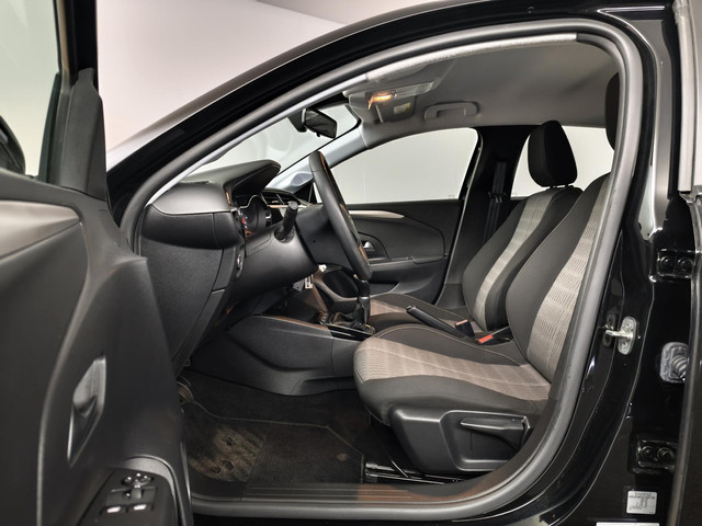 Foto 4 van Opel Corsa 1.2 Level 2 | Parkeersensoren achter | Achteruitrijcamera | Cruise Control | Airco | Appl