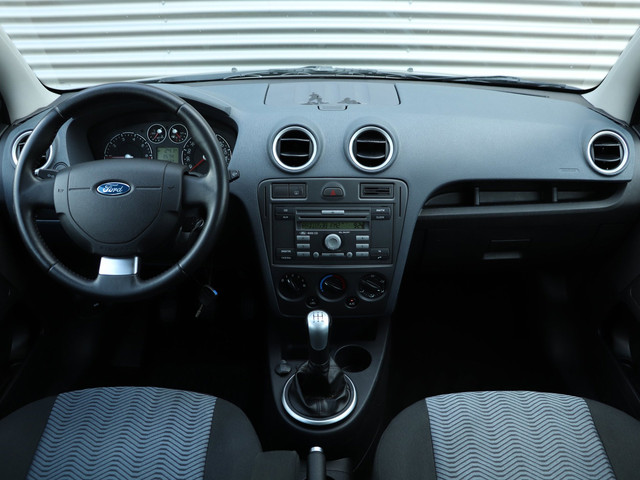 Foto 9 van Ford Fusion 1.4-16V Futura *Airco*