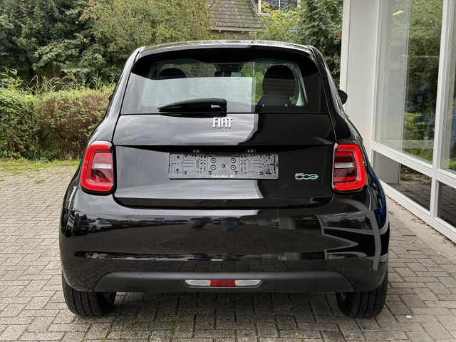 Foto 7 van Fiat 500 Urban 42 kWh | 322 WLTP Range | Cruise Control | Apple Carplay/Android Auto | Lichtmetalen