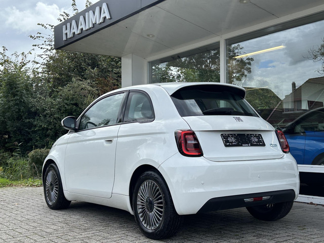 Foto 9 van Fiat 500 Urban 42 kWh | 322 WLTP Range | Cruise Control | Apple Carplay/Android Auto | Lichtmetalen
