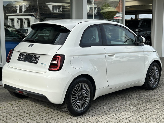 Foto 6 van Fiat 500 Urban 42 kWh | 322 WLTP Range | Cruise Control | Apple Carplay/Android Auto | Lichtmetalen