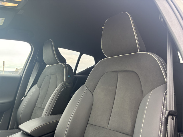 Foto 2 van Volvo XC40 Recharge Twin Plus 82 kWh | Adaptieve cruise | Blis | Sage Green | Alcantara/Leder |