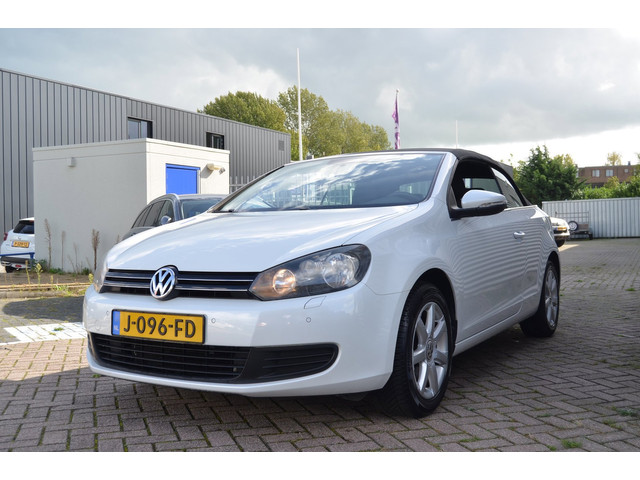 Foto 4 van Volkswagen Golf Cabriolet 1.2 TSI BlueMotion|STOELVERW.|CARPLAY-NAVI|BLUETOOTH|ONDERH.BOEKJES|SENSOR