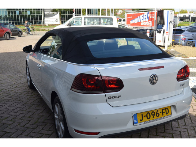 Foto 8 van Volkswagen Golf Cabriolet 1.2 TSI BlueMotion|STOELVERW.|CARPLAY-NAVI|BLUETOOTH|ONDERH.BOEKJES|SENSOR