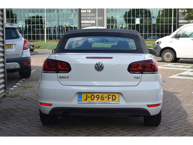 Foto 9 van Volkswagen Golf Cabriolet 1.2 TSI BlueMotion|STOELVERW.|CARPLAY-NAVI|BLUETOOTH|ONDERH.BOEKJES|SENSOR