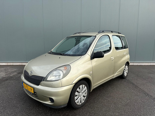 Foto 2 van Toyota Yaris Verso 1.5-16V VVT-i Sol AIRCO | NAP !