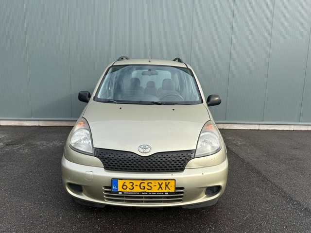 Foto 3 van Toyota Yaris Verso 1.5-16V VVT-i Sol AIRCO | NAP !