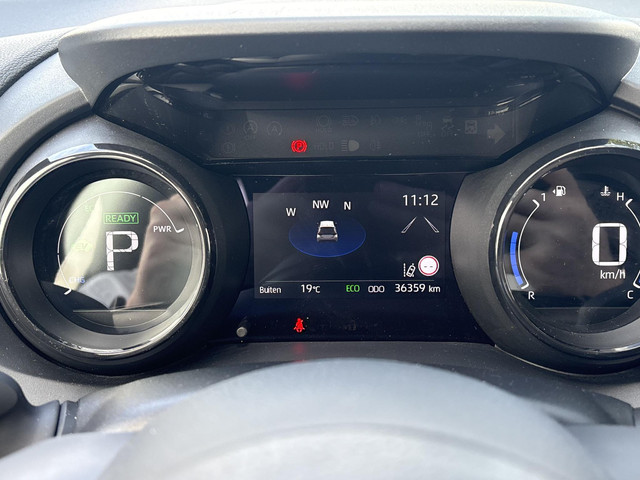 Toyota Yaris 1.5 Hybrid Executive **DODEHOEK DETECTIE/ STOELVERWARMING/ KEYLESS**