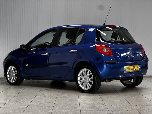 Foto 8 van Renault Clio 1.2-16V Dynamique/ D-Riem verv: 217.000 KM!/ 5-Drs/ 16'' LMV/ Airco/ Cruise/ Elek. pakk