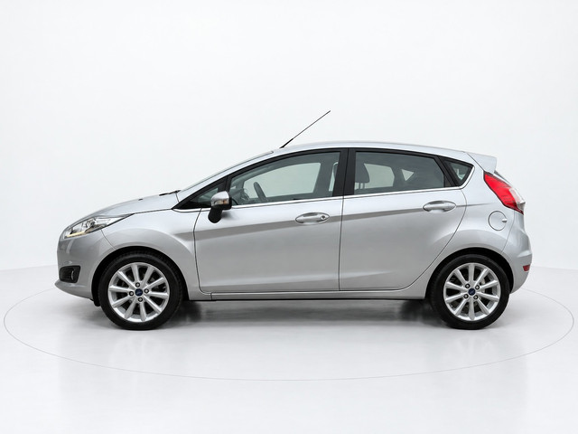 Foto 2 van Ford Fiesta 1.0 EcoBoost Titanium TREKHAAK ZEER MOOIE AUTO