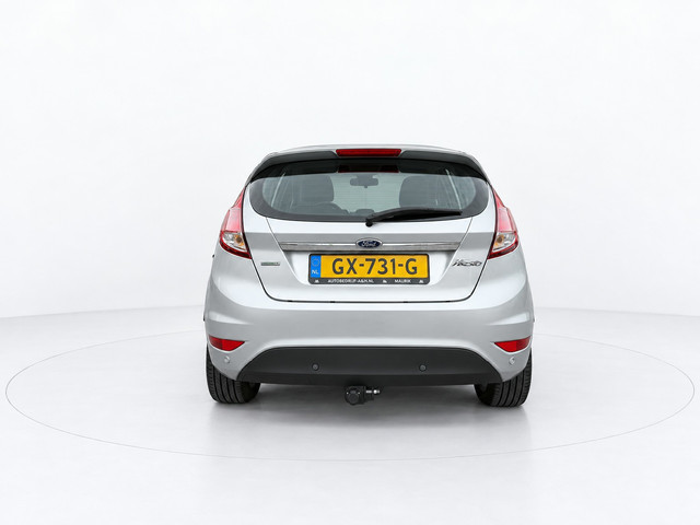 Foto 8 van Ford Fiesta 1.0 EcoBoost Titanium TREKHAAK ZEER MOOIE AUTO