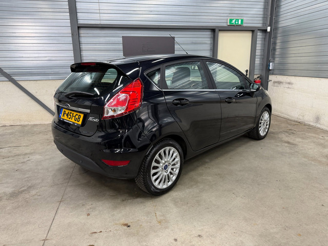 Foto 6 van Ford Fiesta 1.0 Titanium cruise control riem vervangen dealer onderhouden airco