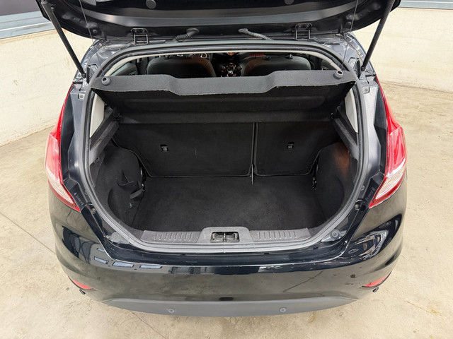 Foto 4 van Ford Fiesta 1.0 Titanium cruise control riem vervangen dealer onderhouden airco