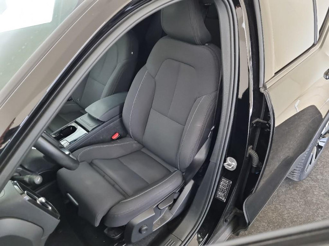 Foto 7 van Volvo XC40 Recharge Plus 70 kWh | SOH:92% | Warmtepomp | Stoel/Stuurverwarming | Keyless entry | Par