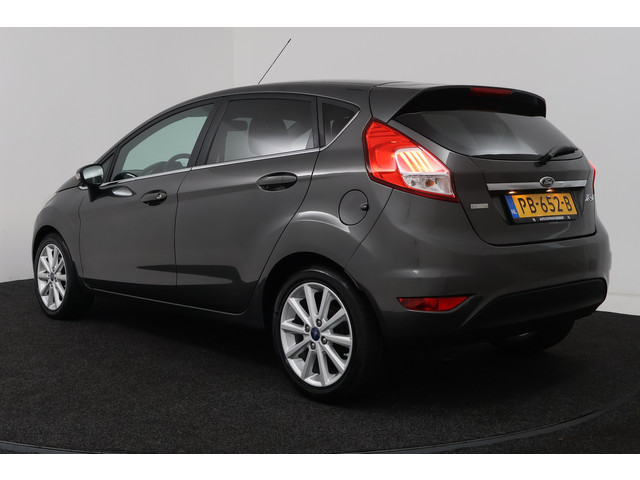 Foto 5 van Ford Fiesta 1.0 EcoBoost Candy Blue Edition (CRUISE CONTROL, PARKEERSENSOREN, AIRCO)