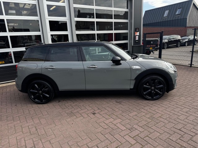 Foto 4 van MINI CLUBMAN 2.0 COOPER S CHILI SERIOUS BUSINESS / AUTOMAAT / CRUISE / HEAD-UP / PANO!