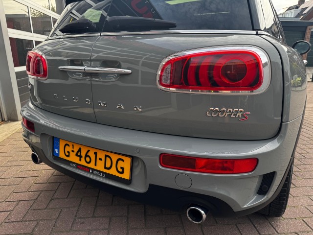 Foto 6 van MINI CLUBMAN 2.0 COOPER S CHILI SERIOUS BUSINESS / AUTOMAAT / CRUISE / HEAD-UP / PANO!