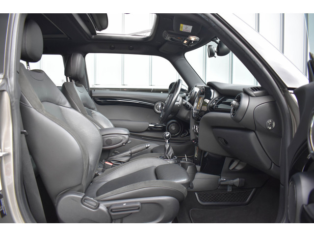 Foto 5 van MINI 3-deurs 1.5 Cooper Marylebone | Pano | Leder | Harman/Kardon | Navi | Xenon